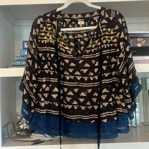 WARM cotton batik print top with blue crochet trim